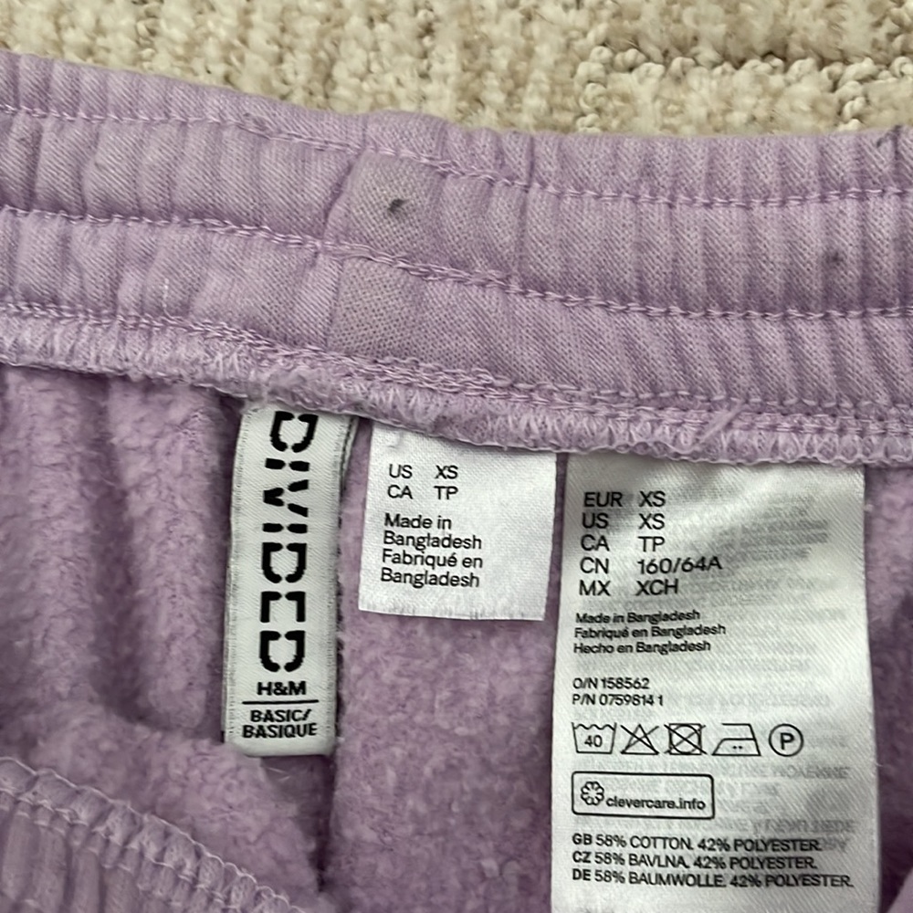 ❌SOLD❌ H&M 2 piece lilac sweatsuit - Picture 6 of 11